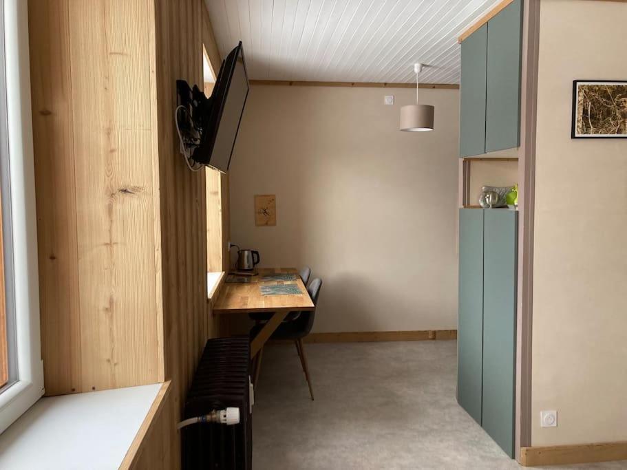 Studio Chaleureux Au Depart Des Sentiers Et Pistes De Ski Lajoux 외부 사진